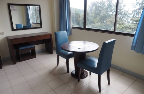 Ban Phe Hotel | Nice Beach Hotel