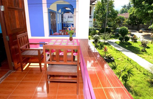Bang Po Hotel | New Sunrise Village Maenam Beach