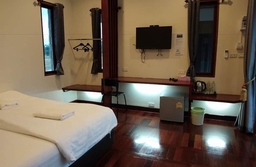 Lao Khwan Hotel | Ingaun Resort