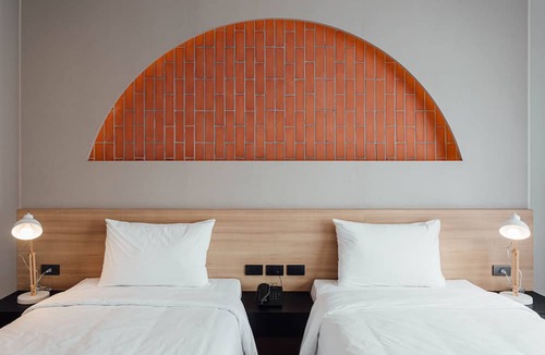 Mak Khaeng Hotel | Clay Udonthani