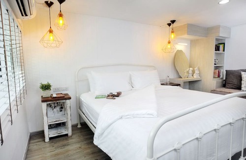 Phra Khanong Nuea House | Hide and Seek Boutique Hometel