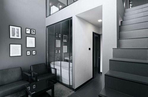 Wua Lai Hotel | CREW Hotel