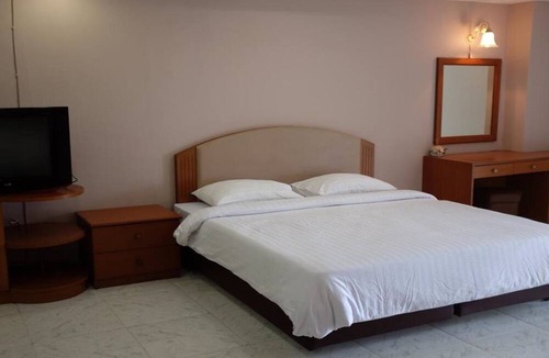 Phlabphla Hotel | Sripajak Mansion