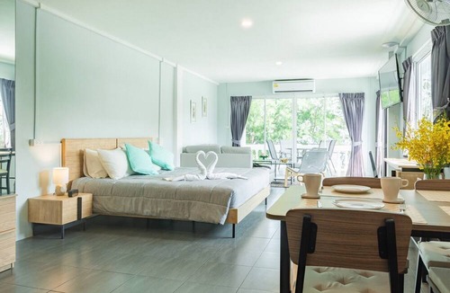 Cha-am Hotel | The Beach Cha Am Suite