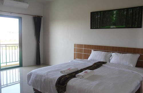 Surat Thani Hotel | Tawan Anda Garden Hotel
