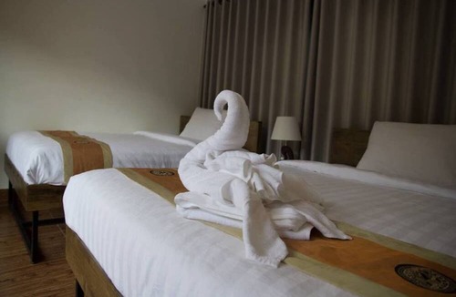 Kampot Hotel | Salty River Resort