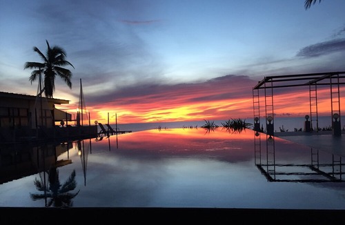 Khanom Hotel | Baan Civilize Resort