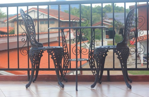 Tha Li Hotel | Le Bar Tarry Hotel