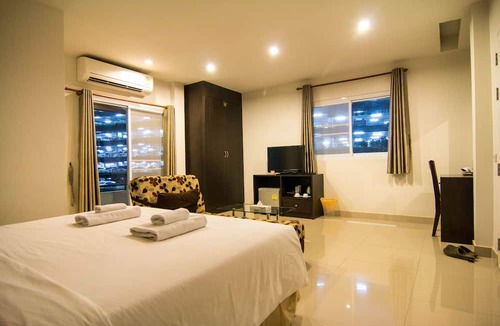 Mak Khaeng Hotel | At Home at Udon