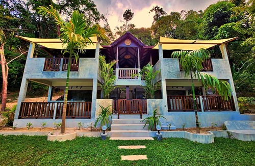 Ranong Hotel | Flower Power Village
