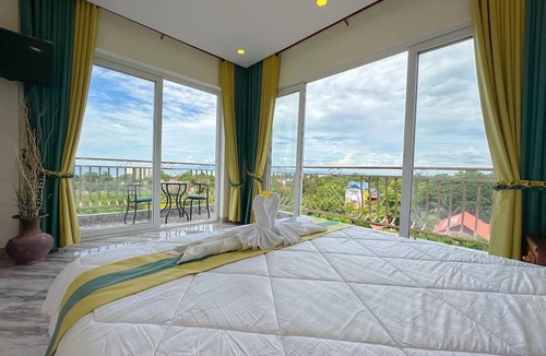 Krong Kaeb Hotel | Summer Resort