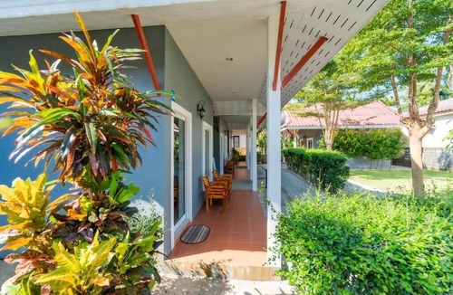 Khuekkhak Hotel | Lightplus Khao Lak