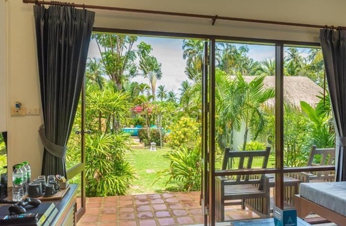 Thong Krut Hotel | EASY TIME VILLA by MARALEINA