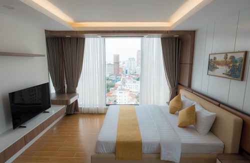 Daun Penh Hotel | Champs Elysees Hotel & Suites