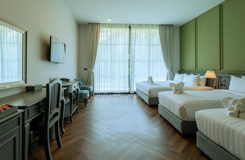 Ban Dung Hotel | Paradhevi Boutique