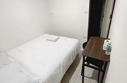 Talat Yot Hotel | Znap Khaosan