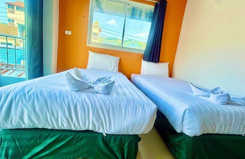 Patong Hotel | Silver Oaks Guest House