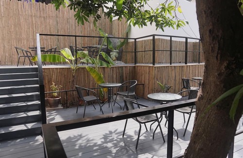 Thong Sala Hotel | Aura Koh Tao
