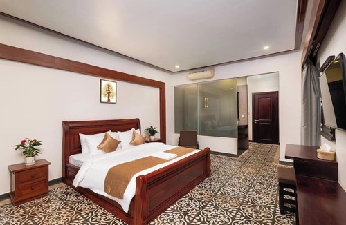 Siem Reap Villa | 6 Rooms Oudom Sokhomal Private Wellness Villa & Retreat
