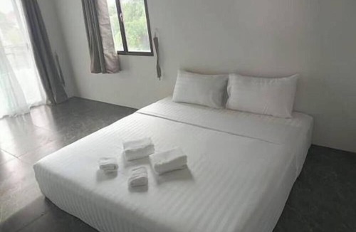 Racha Thewa Hotel | Comfy Hotels Suvarnabhumi Airport