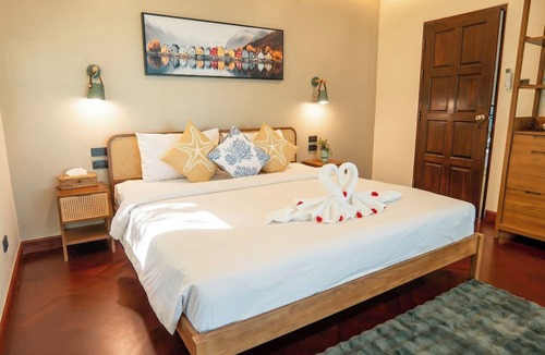 Nanai Road Villa | Jaokhun Hilltop Patong Phuket