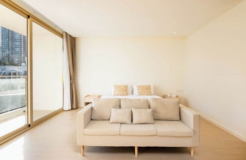 Wattana Villa | Spacious 4BR Muji Home With Loft & Pool in Ekkamai