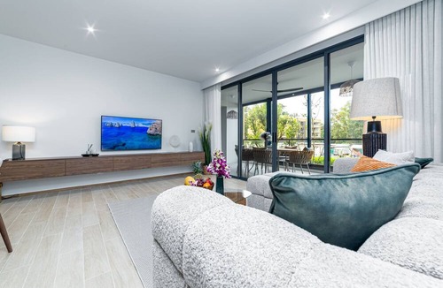 Bang Tao Apartment | 2BR Beachside 200 m to BangTao beach