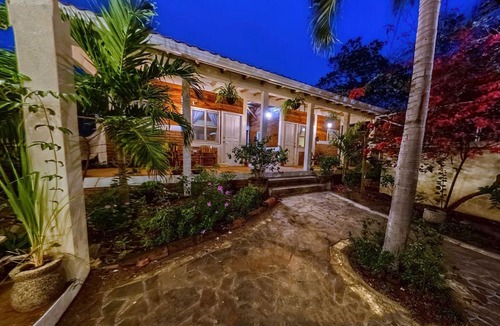 Pochomil House | Beachfront 1-of-a-kind House w AC Pool Wifi ATV