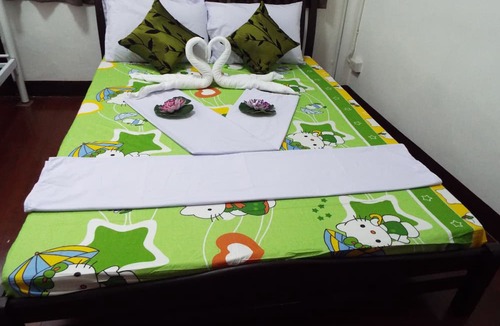 Phra Khanong Hostel | Hostel 24