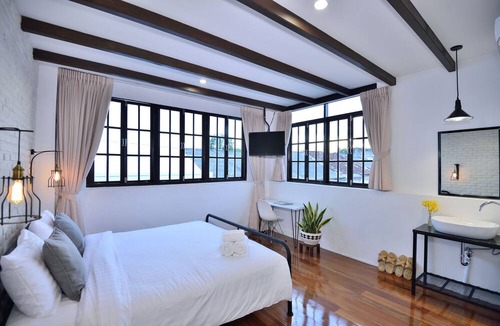Old Phuket Town House | The Rommanee Classic Guesthouse
