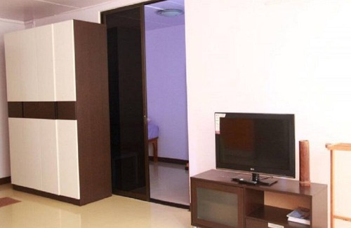 Ban Mai Hotel | Poppular Palace Don Mueang Bangkok