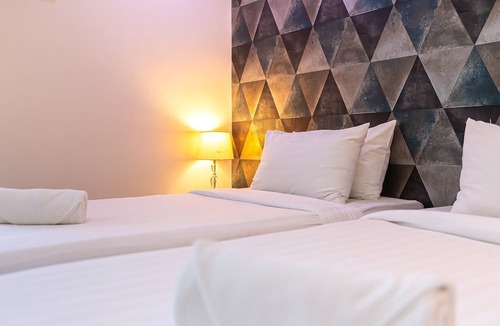 Phasi Charoen Hotel | Bed by Tha-Pra Hotel and Apartment
