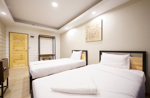 Chanthaburi Resort | Little Rooms