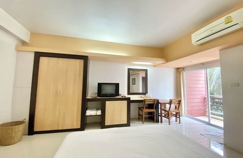Ban Khao Hotel | New Place Resort