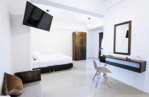 Hai Ya Hotel | Hotel Wualai By Cmstay