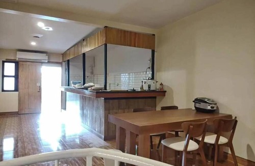 Bang Rak Hostel | Youjia Youth Hostel