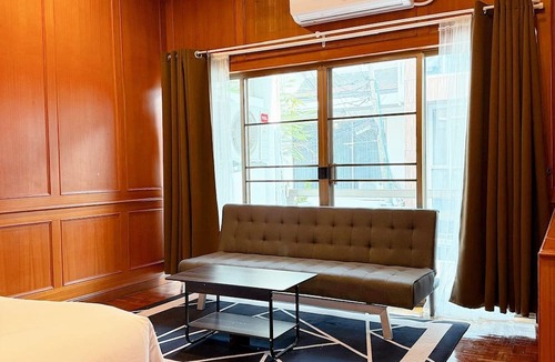 Nana Hotel | Stay On Sukhumvit 11