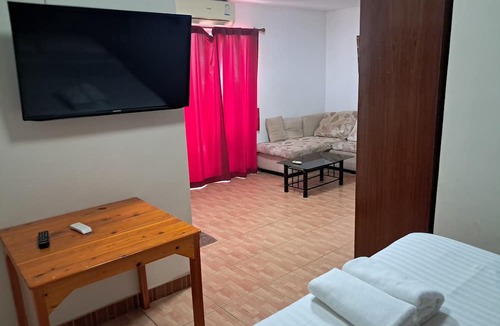 Central Pattaya House | Namtip Bar & Guesthouse