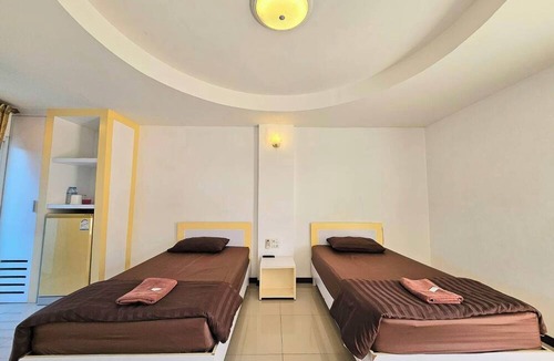 Ban Luam Hotel | Grand Place Resort