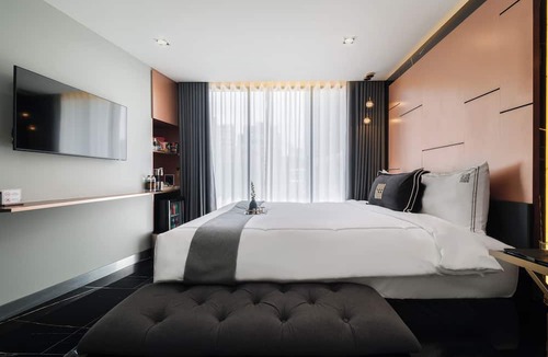 Nana Hotel | Hotel 433 - Asoke Sukhumvit