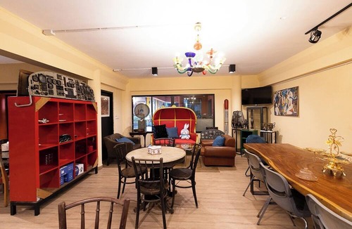 Sanam Pao Hostel | Orange Lodge