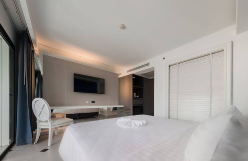 Nana Hotel | Skye Hotel Bangkok