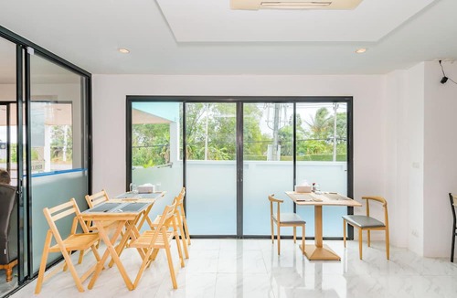 Ban Saiyuan Hotel | De Blue Sea Rawai Hotel
