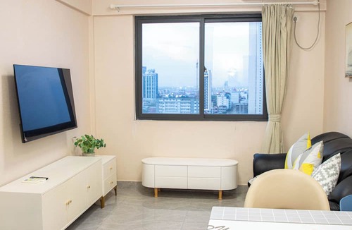 Daun Penh Hotel | X One Hotel