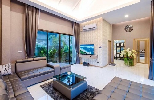 Kao Yai Villa | Baandomedoodao Pool Villa Cha-Am