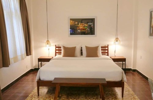 Daun Penh Hotel | Jungle Addition