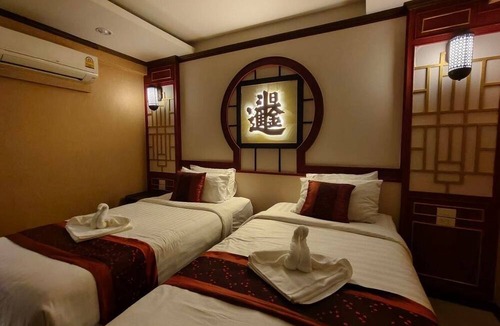 Thapae Hotel | The Boone Hotel