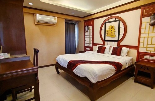 Thapae Hotel | The Boone Hotel