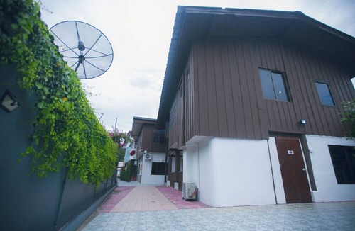 Wua Lai Bed & Breakfast | Agga CNX Hostel
