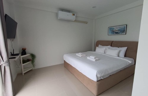 Pong Ta Long Villa | Rocky Pool Villa Khaoyai